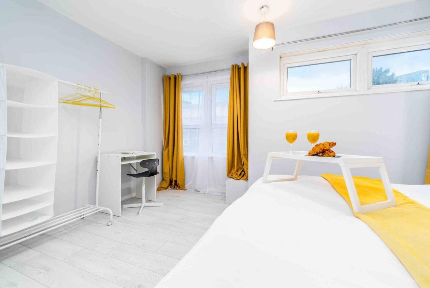 2 Bedroom In City-centre With Free Parking Apartment Birmingham